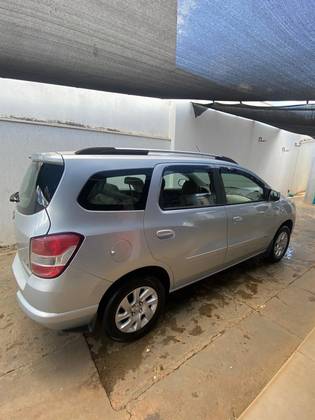 CHEVROLET SPIN 1.8 LTZ 8V FLEX 4P AUTOMÁTICO CHEVROLET SPIN 1.8 LTZ 8V FLEX 4P AUTOMÁTICO